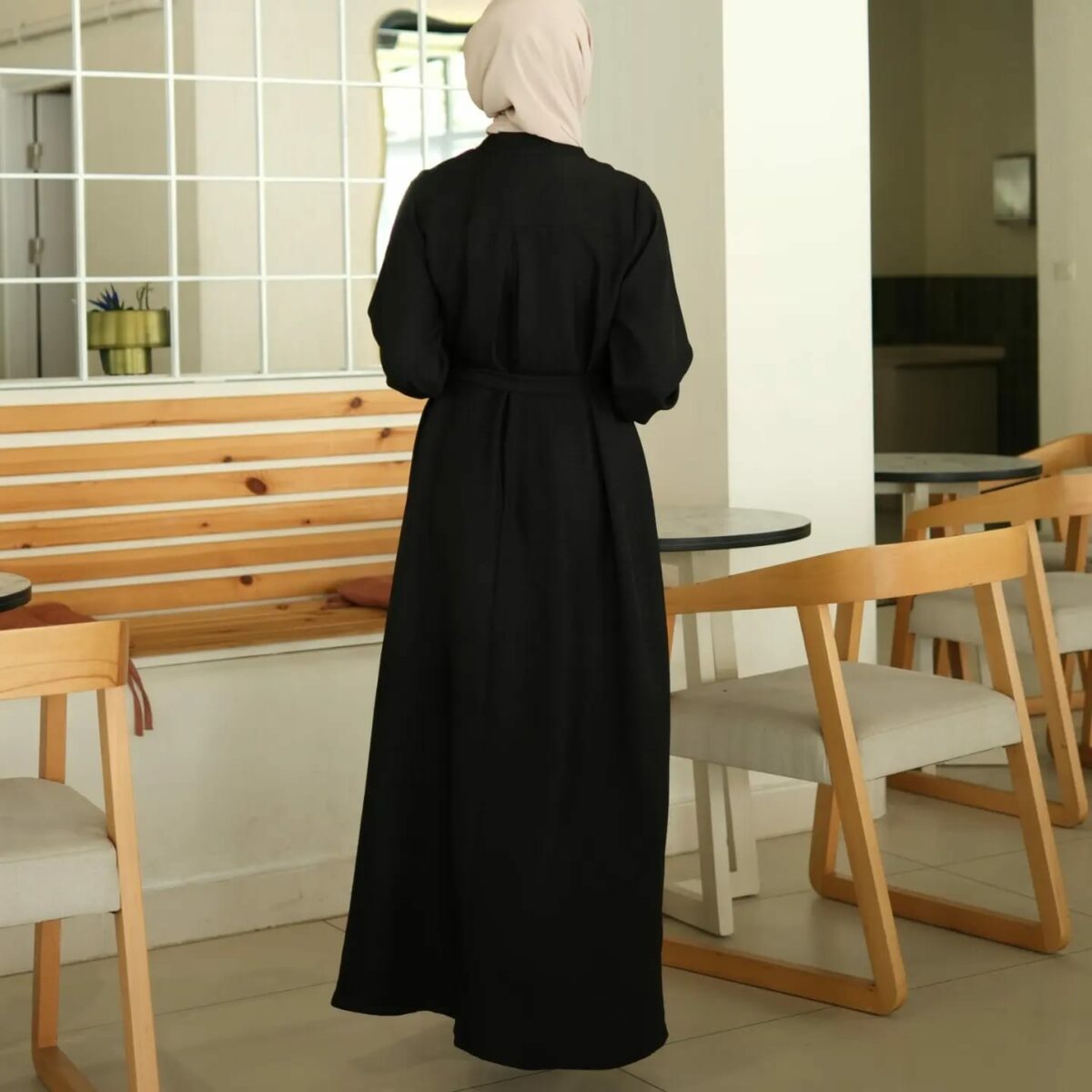 Robe  - Noir – Image 4