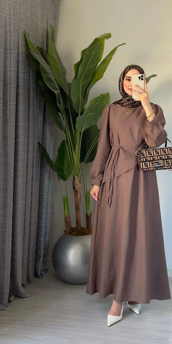 Robe en tissu sensuel - Marron