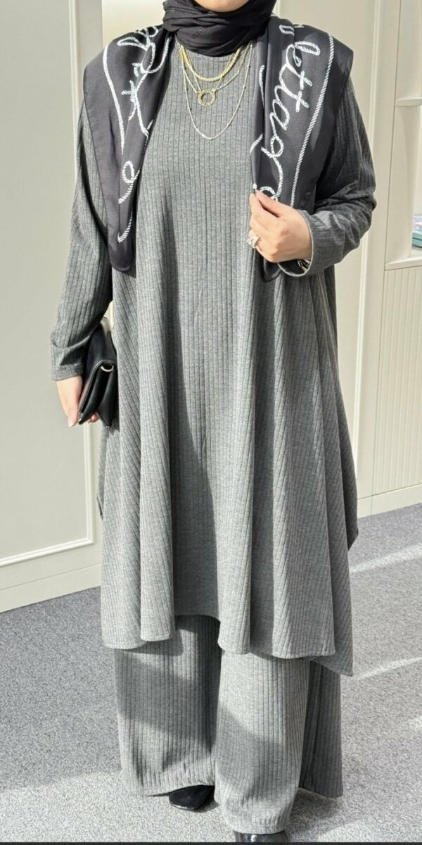 Ensemble avec pantalon