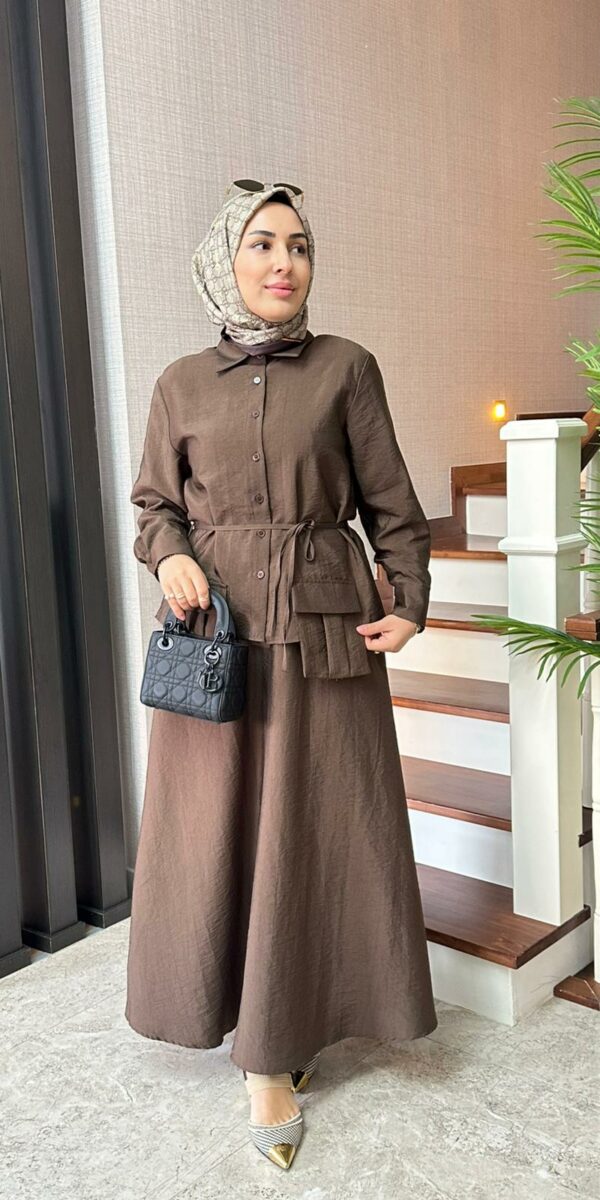 Ensemble avec jupe marron